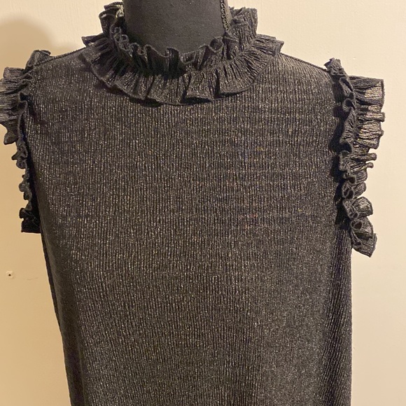 •Top• - Picture 2 of 4